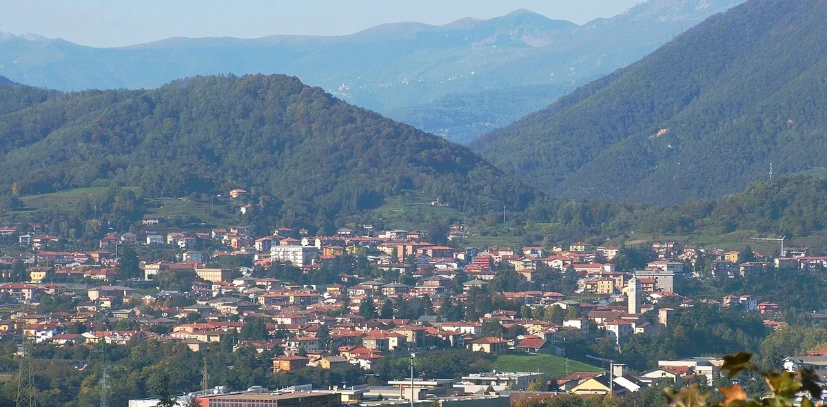 Veduta di Almenno San Salvatore.