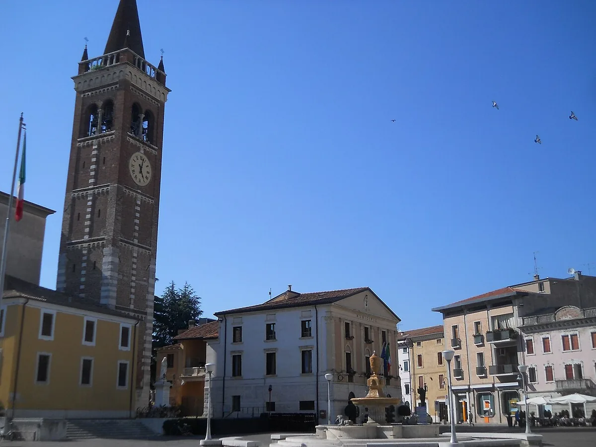 Veduta di Bussolengo.