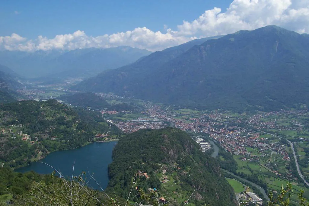 Veduta di Darfo Boario Terme.