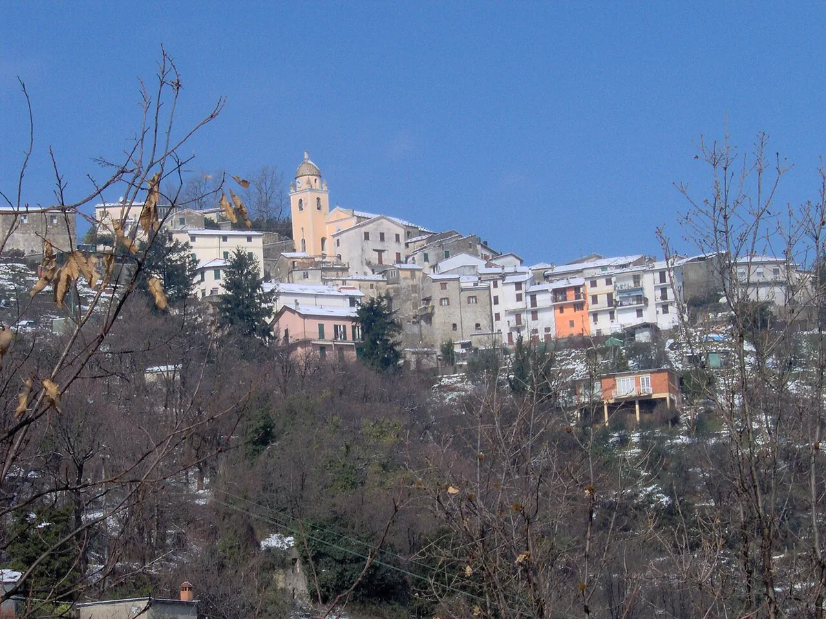 Veduta di Follo.