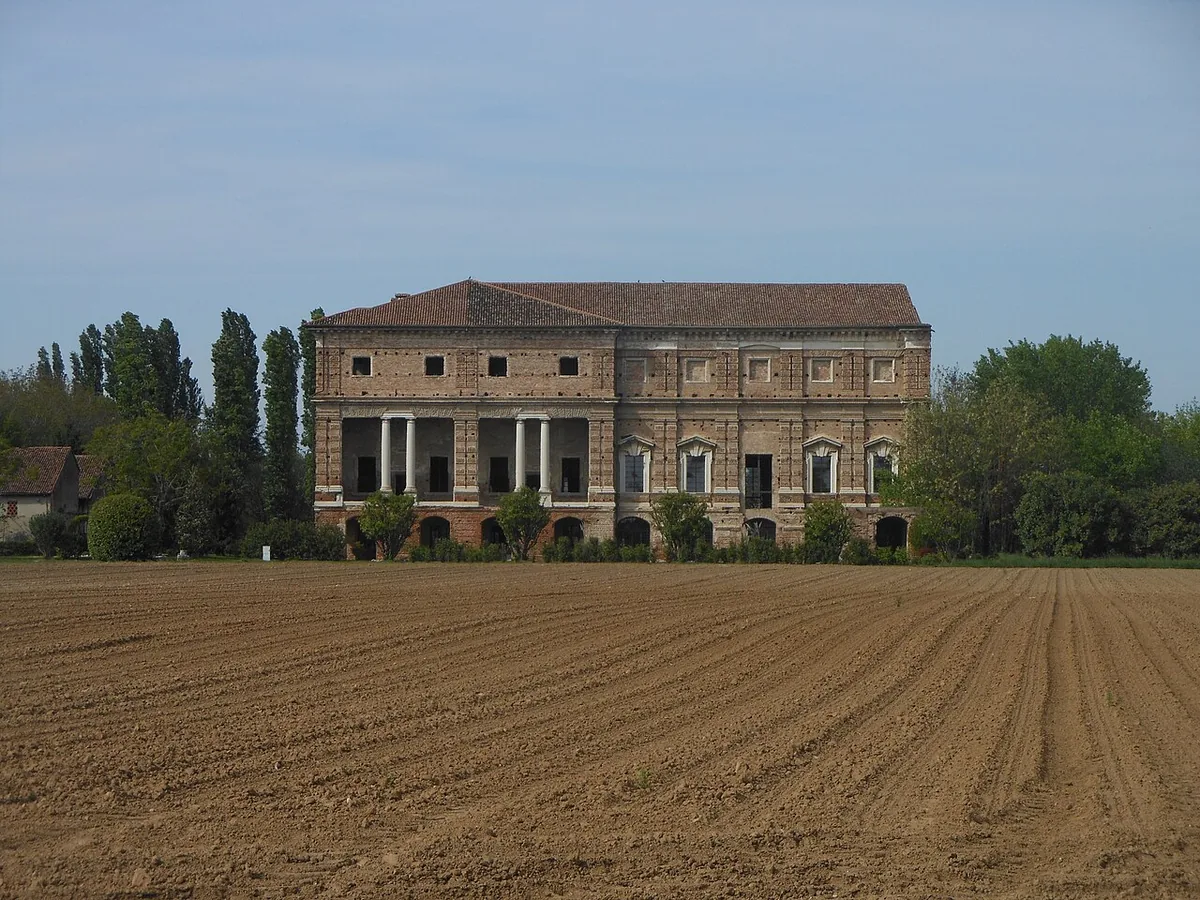 Veduta di Porto Mantovano.