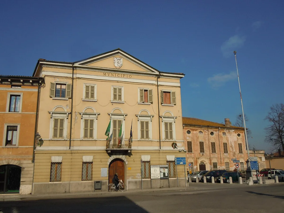 Veduta di Roverbella.