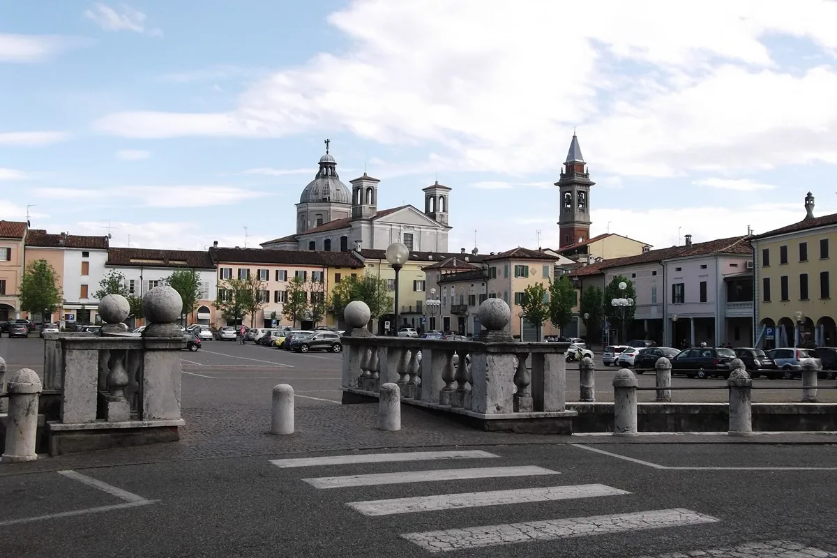 Veduta di Verolanuova.