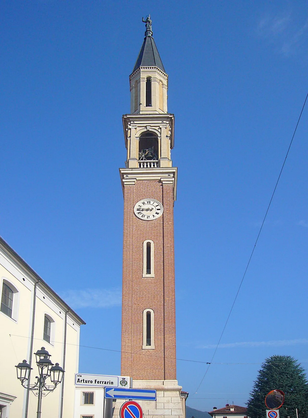Veduta di Zanè.