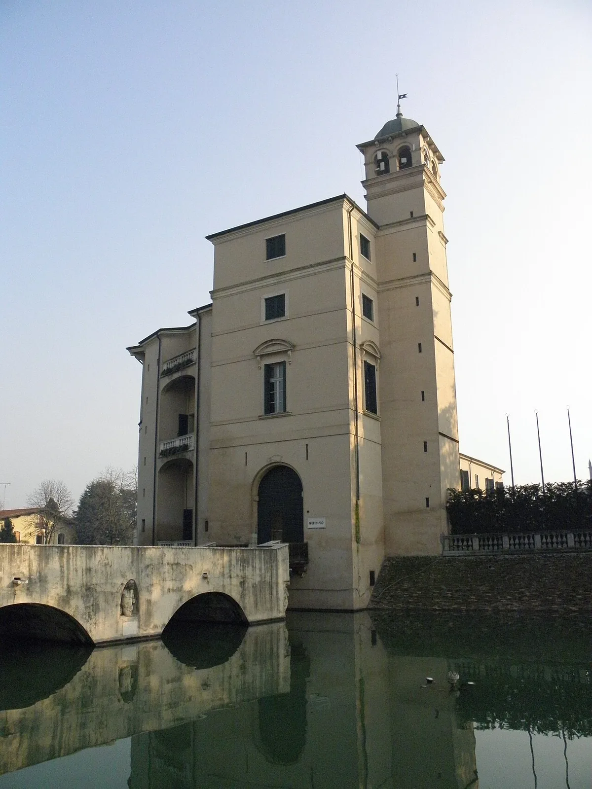 Veduta di Zevio.